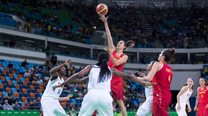 La selección de baloncesto durante la final de Rio 2016.