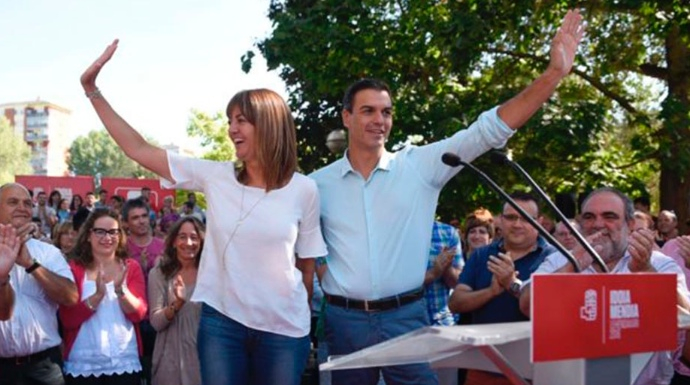 Idoia Mendía y Pedro Sánchez en un acto de la campaña de las elecciones vascas del 25-S