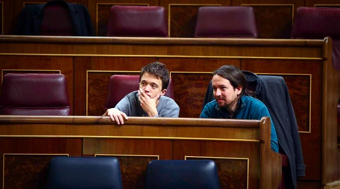 Errejón e Iglesias, en una foto en el Congreso de los Diputados.