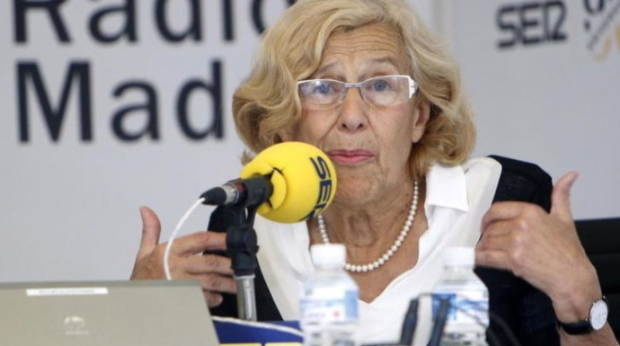 La alcaldesa de Madrid, Manuela Carmena, en una entrevista en la SER.