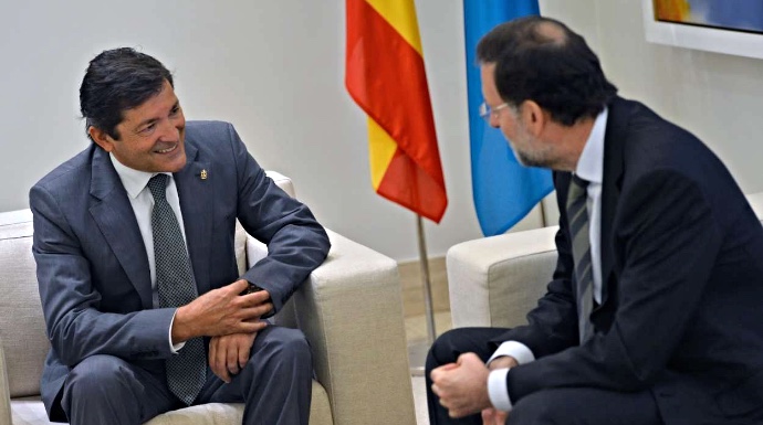 Javier Fernández y Mariano Rajoy, en una cita en La Moncloa.