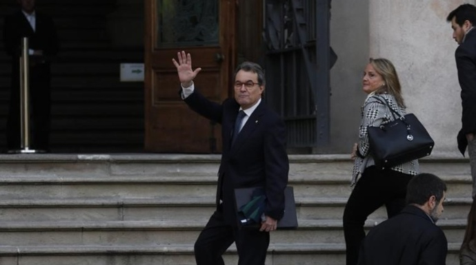 Artur Mas, Irene Rigau y Joana Ortega en el momento de acceder al Tribunal Superior de Justicia de Cataluña.