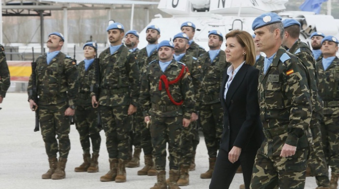 María Dolores de Cospedal, este jueves, durante su visita a la base de Marjayún (Líbano).
