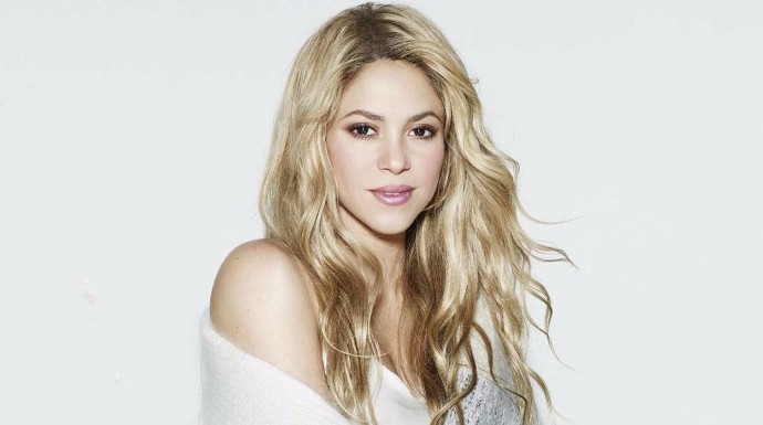 Shakira se ha gastado un dineral en ser un sex symbol de la canción.