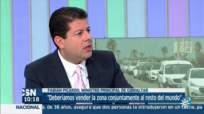 El ministro principal de Gibraltar, Fabian Picardo, entrevistado en Canal Sur.