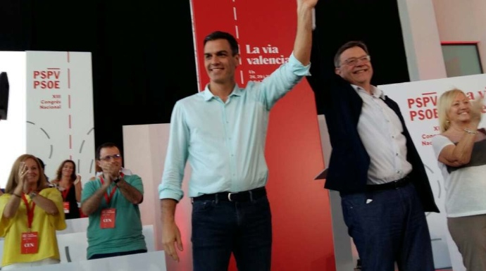 Pedro Sánchez y Ximo Puig, este viernes, en el congreso del PSPV.