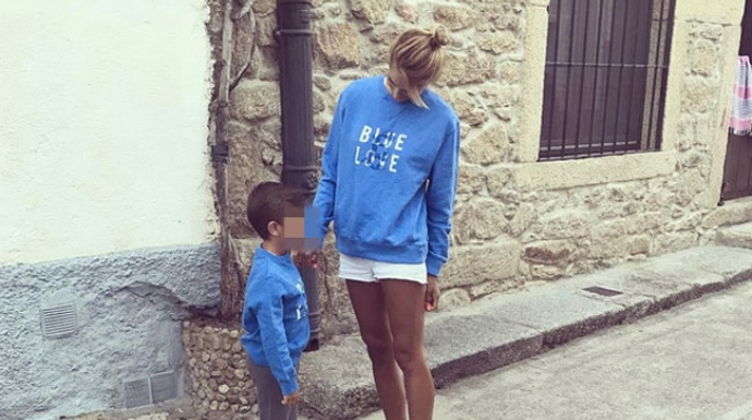 Alba Carrillo y su hijo Lucas (Instagram)