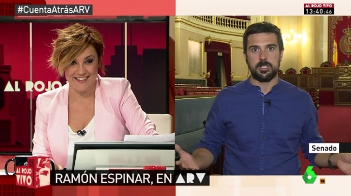 Los fans de Podemos linchan a Cristina Pardo por arrinconar a Ramón Espinar en La Sexta