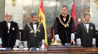 El silencio impuesto del Rey Felipe sobre Cataluña azuza el fuego político