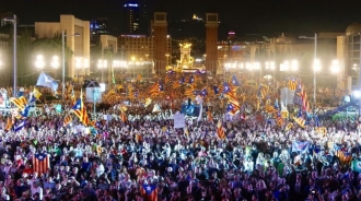 Puigdemont lanza la última provocación a Rajoy y el Rey apunta el desenlace definitivo del 