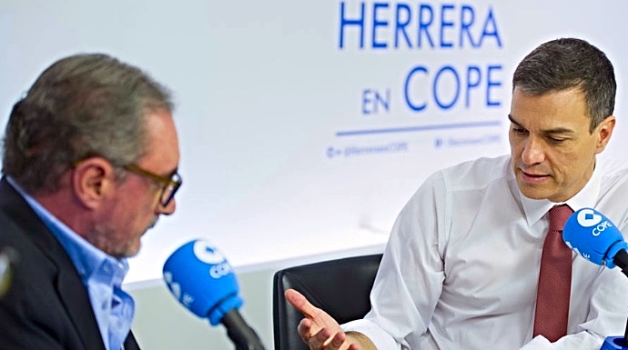 Carlos Herrera y Pedro Sánchez, en una entrevista reciente.
