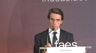 El nuevo PP valenciano hace el vacío a Aznar que eligió el peor día para abrir la boca