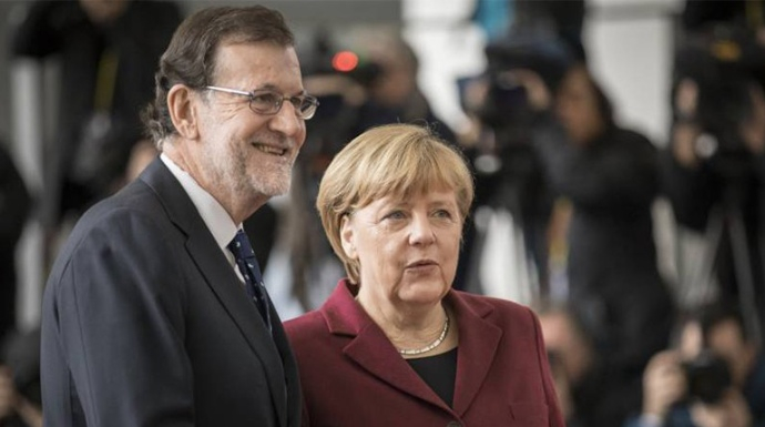 Merkel, con Rajoy en una cumbre bilateral.