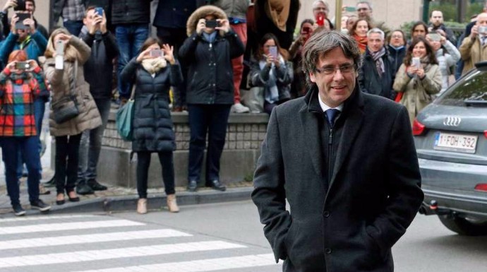 El viernes Puigdemont afrontará su primera bola de partido ante la Justicia belga.