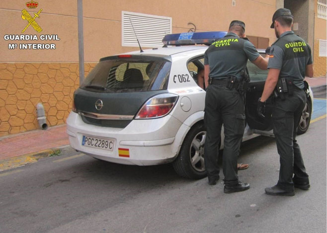 La Guardia Civil hizo un seguimiento de la banda, que ha acabado en la cárcel.