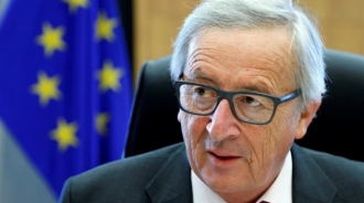Juncker tiene un 'regalito'
