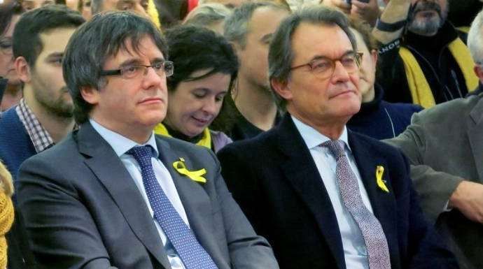Puigdemont y Mas, en un acto del PDeCAT en Bruselas.