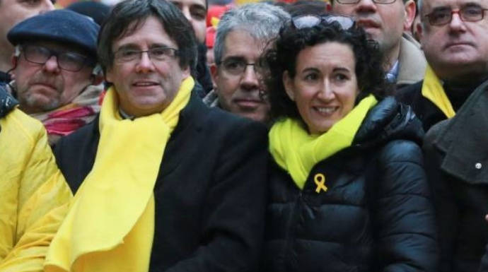 Puigdemont y Rovira, en una manifestación en Bruselas.