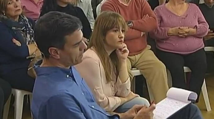 La líder del PSOE de Sevilla, Verónica Pérez, "rendida" a Pedro Sánchez.