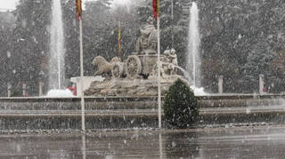 Carmena, pillada: estaba de autopromoción en pleno caos en Madrid por la nevada
