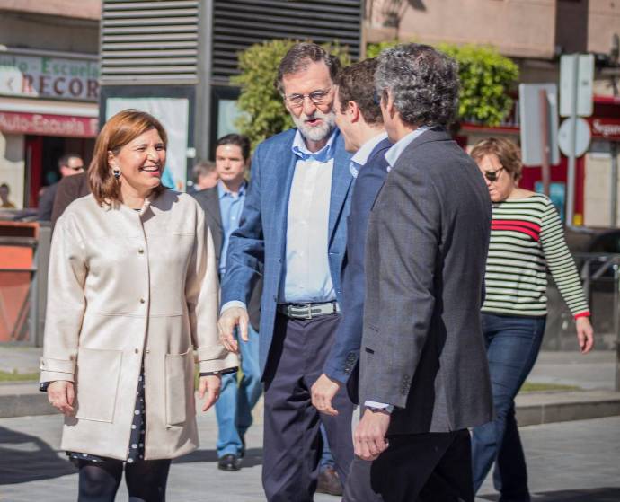 El presidente del Gobierno, Mariano Rajoy, durante su visita hoy a Elche