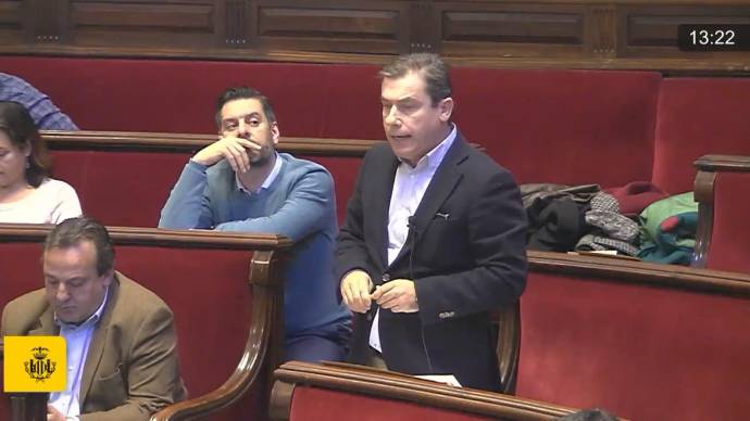El ya ex concejal de Cs, Santiago Benlliure, en uno de los plenos del Ayuntamiento de Valencia