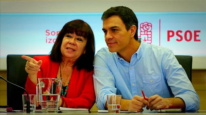 Cristina Narbona y Pedro Sánchez, en un comité del PSOE.