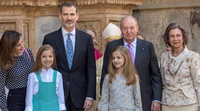 A esta foto la Reina Letizia no puso inconveniente. A la de Doña Sofía con sus nietas sí.