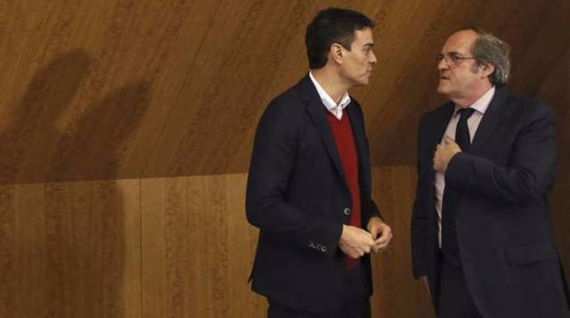 Pedro Sánchez obligó a Ángel Gabilondo a presentar la moción aunque él no quería