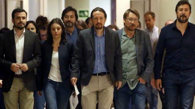 La plana mayor de Podemos, en el Congreso de los Diputados