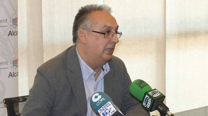 Agustín Navarro, ex alcalde socialista de Benidorm