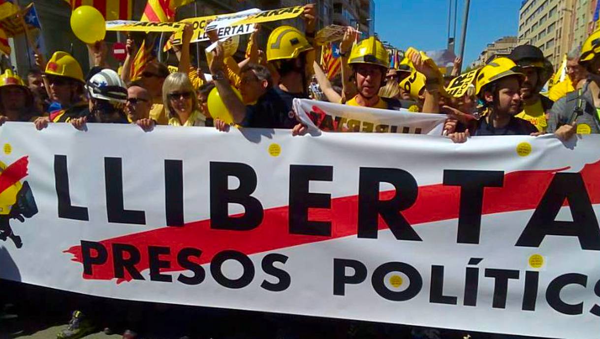 Una manifestación independentista de los Bomberos catalanes.
