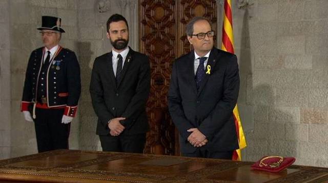 La toma de posesión clandestina de Torra abochorna a Cataluña: 3 minutos y veto a la prensa