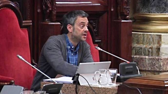 Xulio Ferreiron, alcalde de La Coruña, en acción