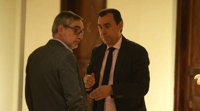 El secretario general de Cs, José Manuel Villegas, este miércoles conversando con Fernando Martínez Maíllo.