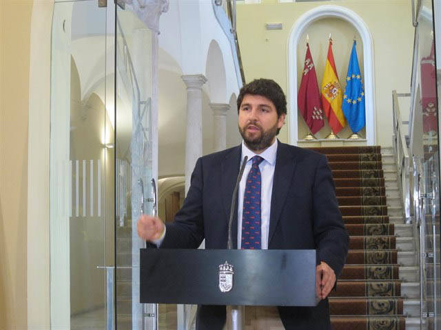 El presidente de Murcia, Fernando López Miras.