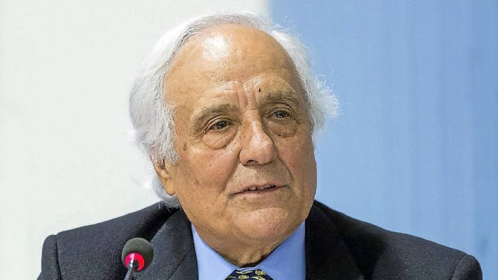 El tertuliano y columnista del El Mundo, Raul del Pozo.