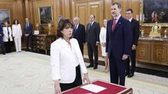 Enfado en La Zarzuela por el golpe bajo de la ministra de Justicia al Rey Juan Carlos en su peor momento