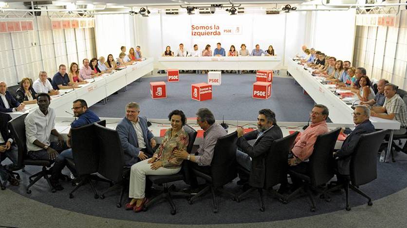 Selfie "de familia" de la Ejecutiva Federal del PSOE.