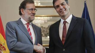 Lo inimaginable ha sucedido: el premio que Sánchez ha dado a Rajoy tras echarle