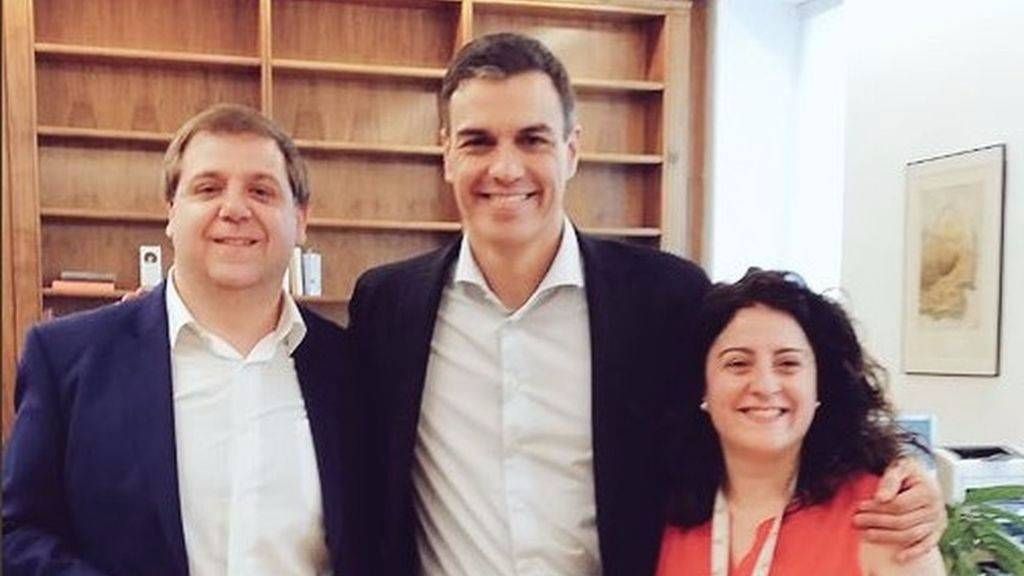 Pedro Sánchez junto a su exjefe de gabinete, al que ahora ha colocado en la Presidencia de Correos.