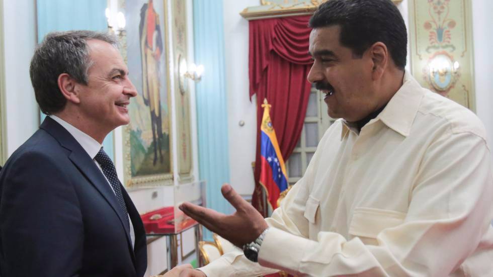 Zapatero saluda a Maduro.