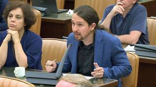 El PP lleva a rastras a Iglesias al Senado y provoca un cortocircuito en Podemos