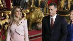 La Casa Real intenta sin éxito rescatar a Sánchez y a su esposa tras el ridículo del 12-O en el besamanos
