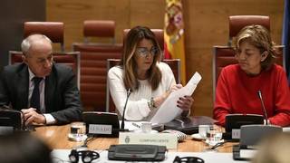 El PP noquea a Susana Díaz en el Senado con los enchufes de su marido y dos cuñados