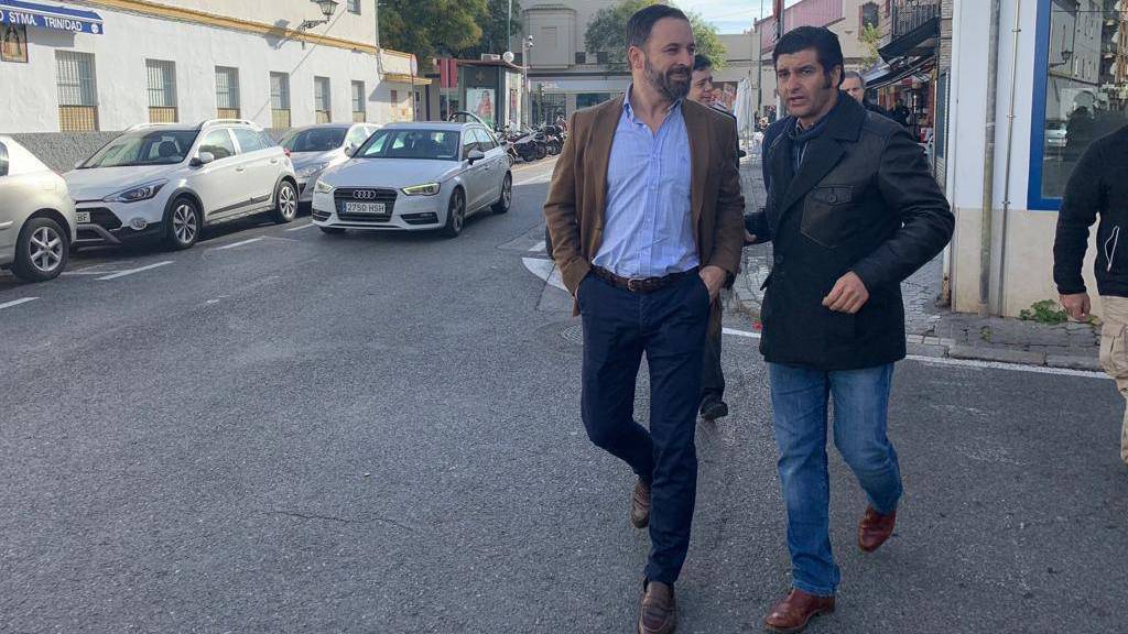 Abascal junto a Morante de la Puebla en esta jornada electoral.