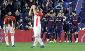 El Levante avasalla al Athletic de Bilbao para alcanzar puestos europeos