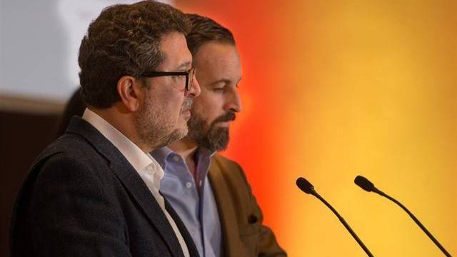 Francisco Serrano junto al líder nacional de Vox, Santiago Abascal