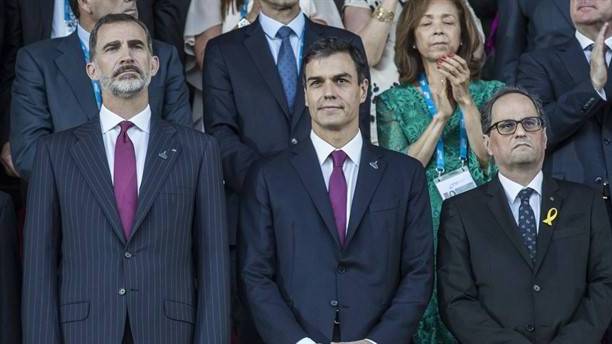 El Rey, Sánchez y Torra en su único encuentro conjunto durante los Juegos del Mediterráneo en Tarragona.