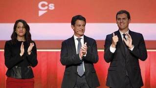 Valls le pide a Sánchez que aproveche su ‘viaje de Estado’ para reunirse también con Arrimadas